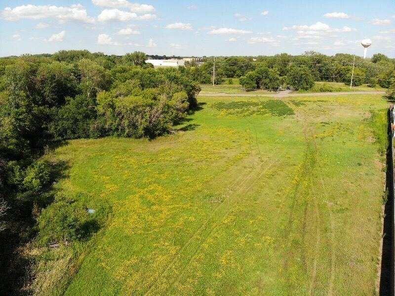 5865 Forest Blvd N, Forest Lake, MN 55025