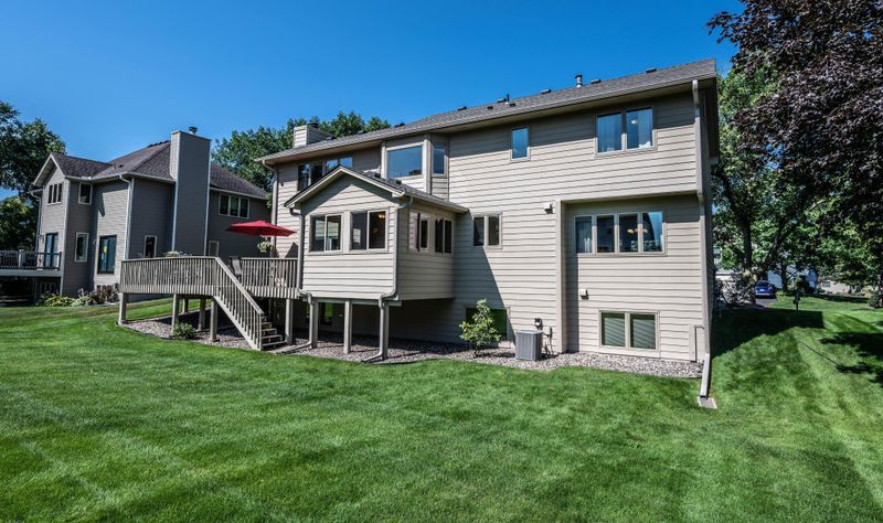 4664 Fairway Hills Dr, Eagan, MN 55123