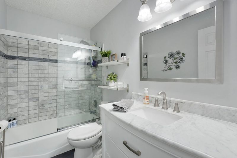 9510 Irving Ave N, Brooklyn Park, MN 55444