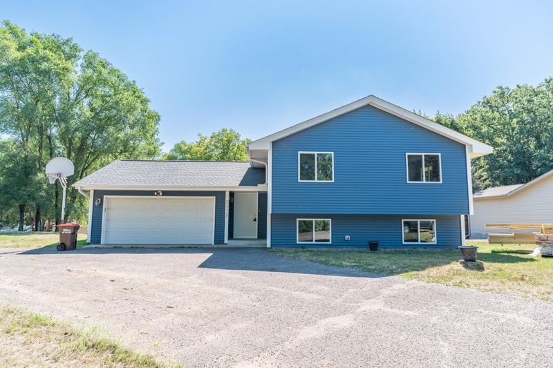 2676 Elm St, Maplewood, MN 55109