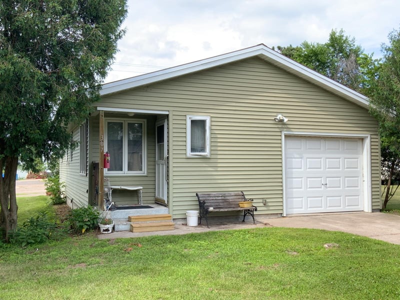 307 Maple St, Strum, WI 54770