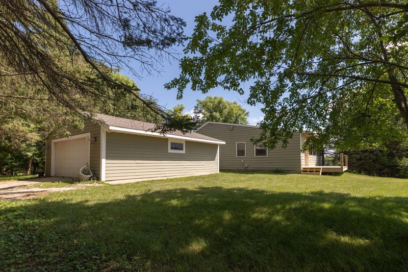 60856 221st Ave, Dodge Center, MN 55927