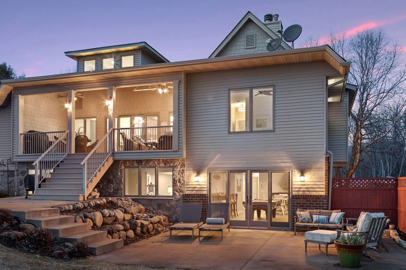 7089 N Shore Trl N, Forest Lake, MN 55025