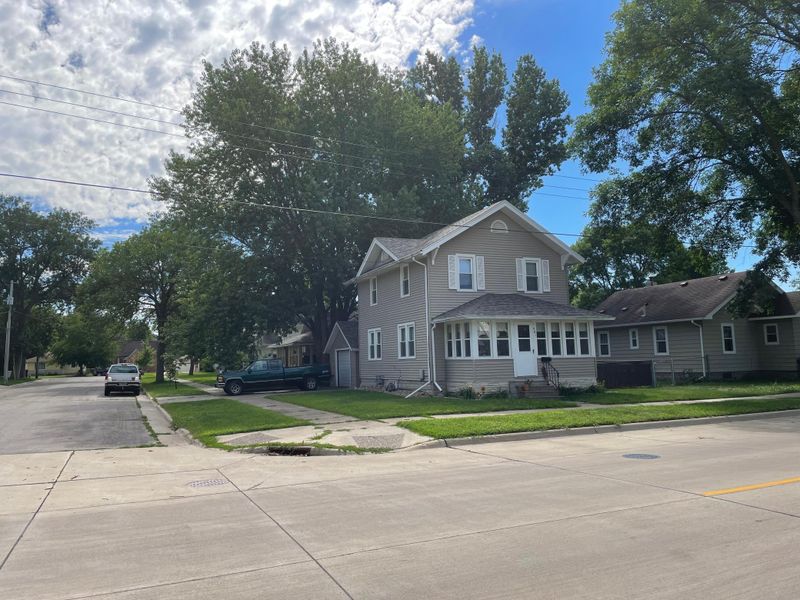401 8th St SW, Austin, MN 55912