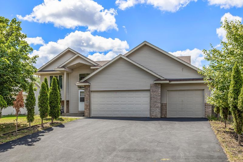7308 Noble Ct N, Brooklyn Park, MN 55443