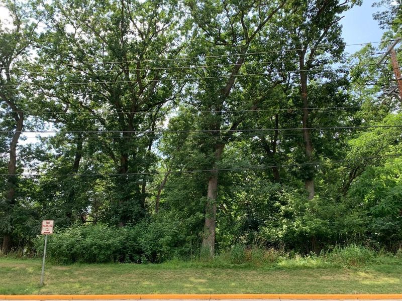 1021 13th St SE, Menomonie, WI 54751