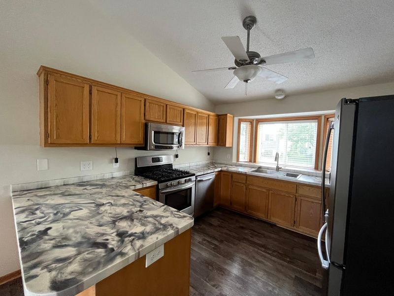 512 11th St, Farmington, MN 55024