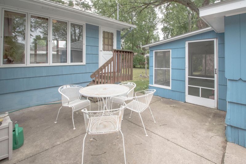 5307 65th Ave N, Brooklyn Center, MN 55429