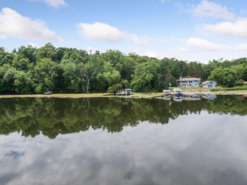 13511 Fox Lake Trl, Faribault, MN 55021
