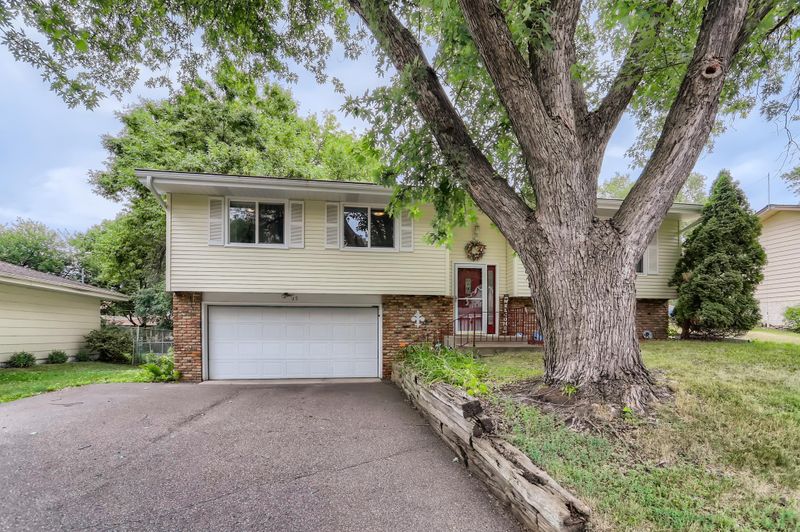 35 16th Ave SW, New Brighton, MN 55112