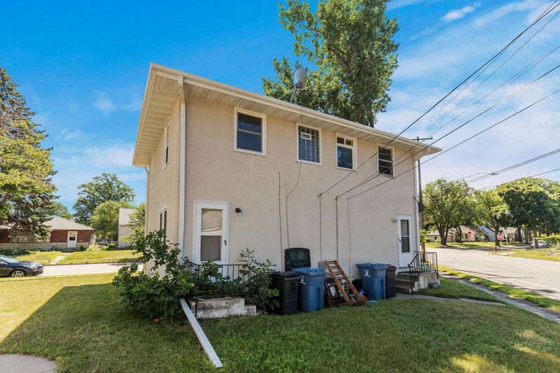 4625 Thomas Ave N, Minneapolis, MN 55412