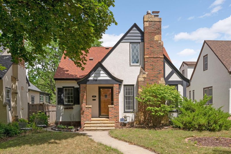 2139 Bayard Ave, Saint Paul, MN 55116