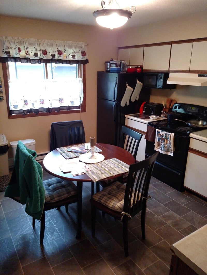 1285 Bartosh Ln, River Falls, WI 54022