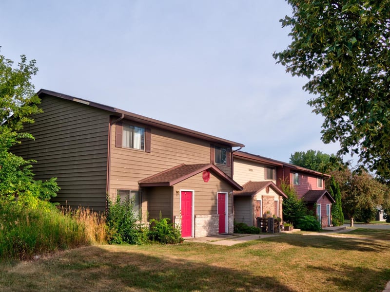 1285 Bartosh Ln, River Falls, WI 54022