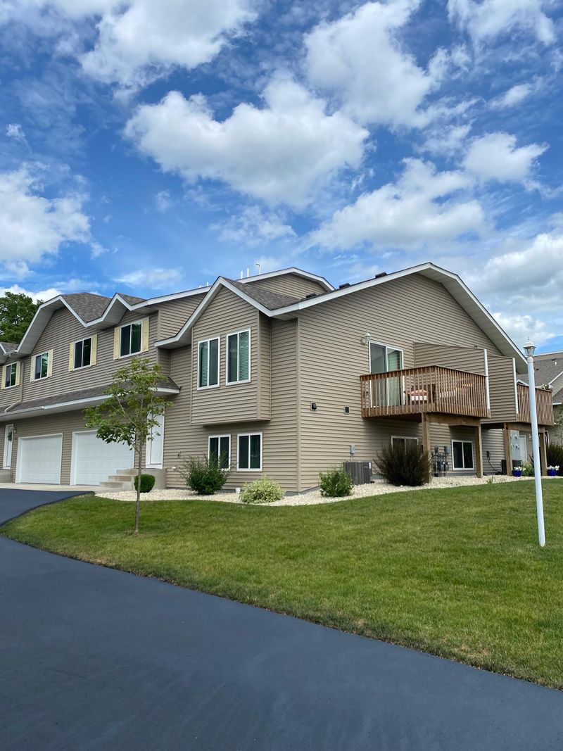 4173 Mallard Pl SE, Rochester, MN 55904