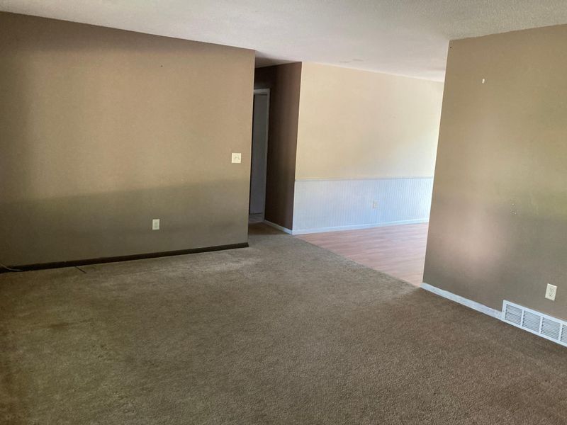 311 Foster St, River Falls, WI 54022
