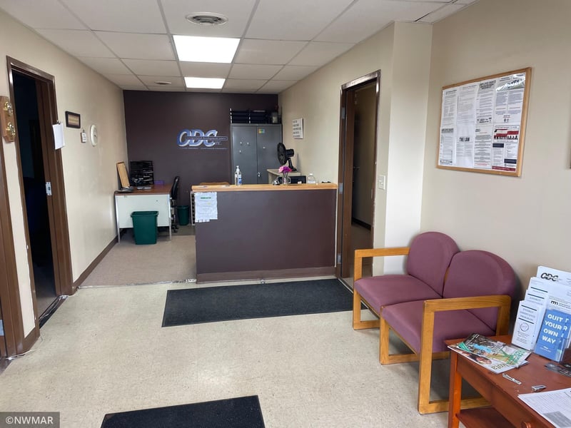 1194 Center St W, Roseau, MN 56751