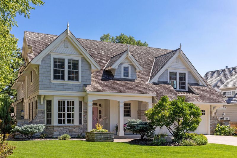 4901 Sunnyside Rd, Edina, MN 55424