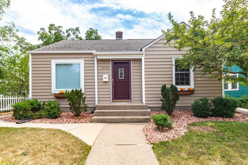 1472 Canfield Ave, Saint Paul, MN 55108