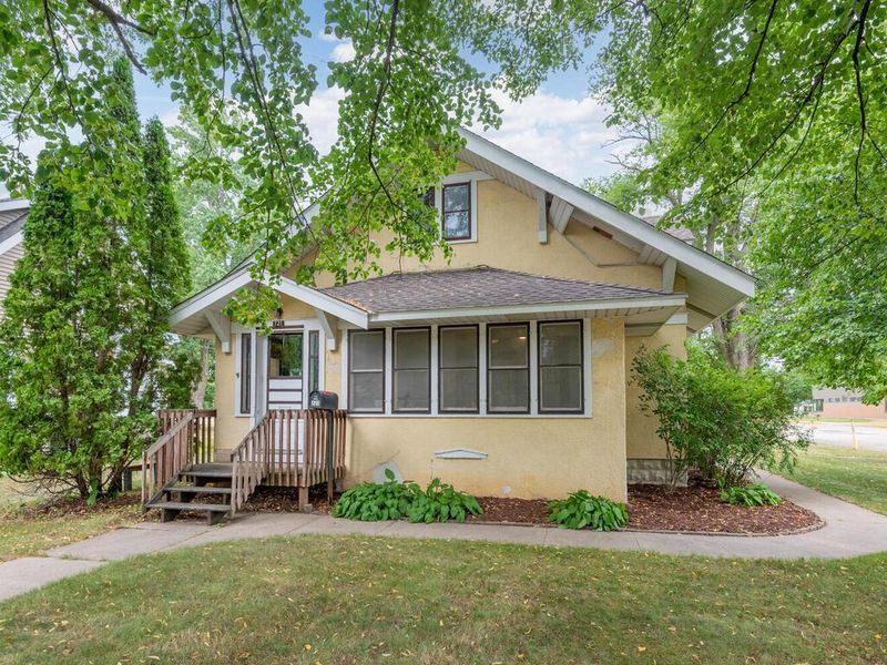 721 5th St, Farmington, MN 55024