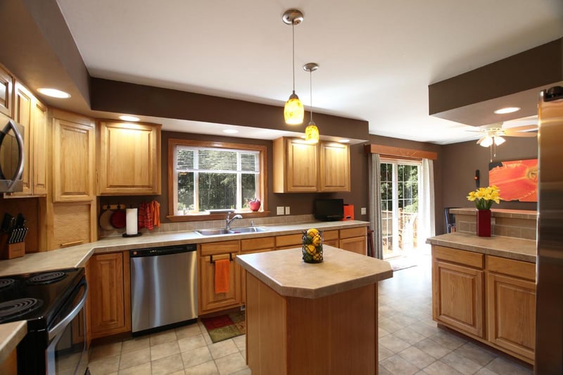 6544 Oak Dr, Gilbert, MN 55741
