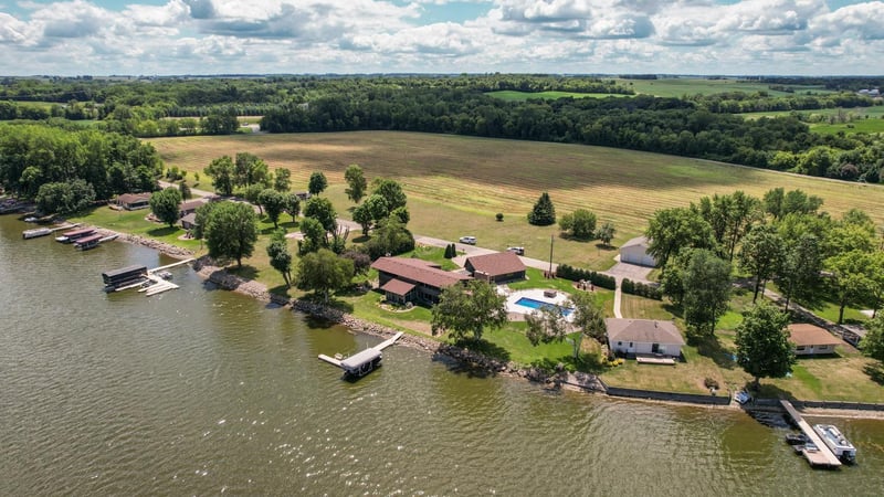 22635 Dodge Ct, Faribault, MN 55021