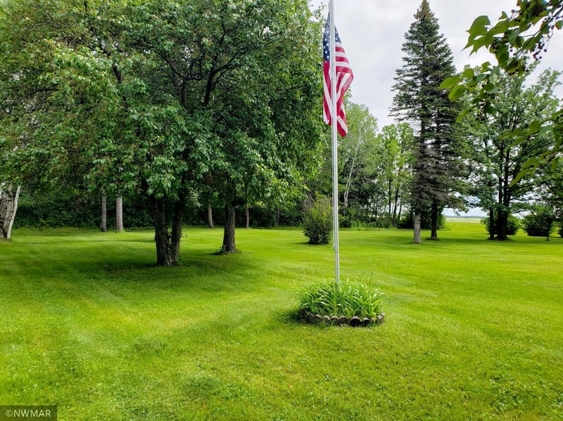15574 330th St NW, Newfolden, MN 56738