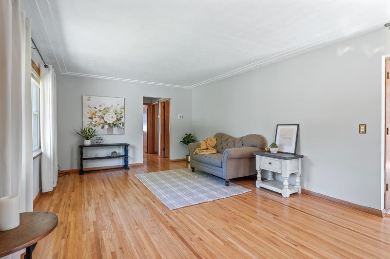 6800 Drew Ave N, Brooklyn Center, MN 55429