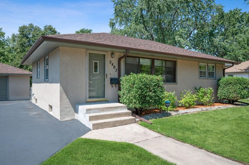 5407 Irving Ave N, Brooklyn Center, MN 55430