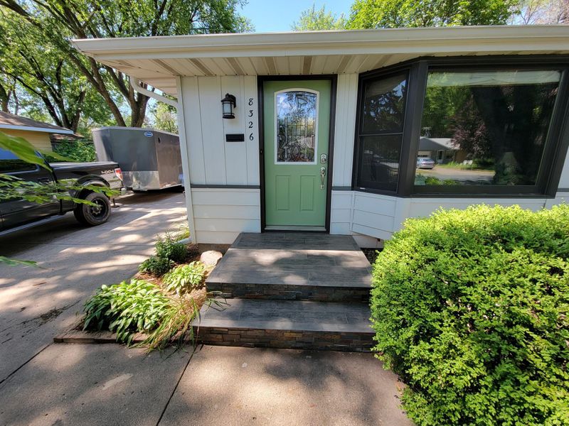 8326 Emerson Ave S, Bloomington, MN 55420