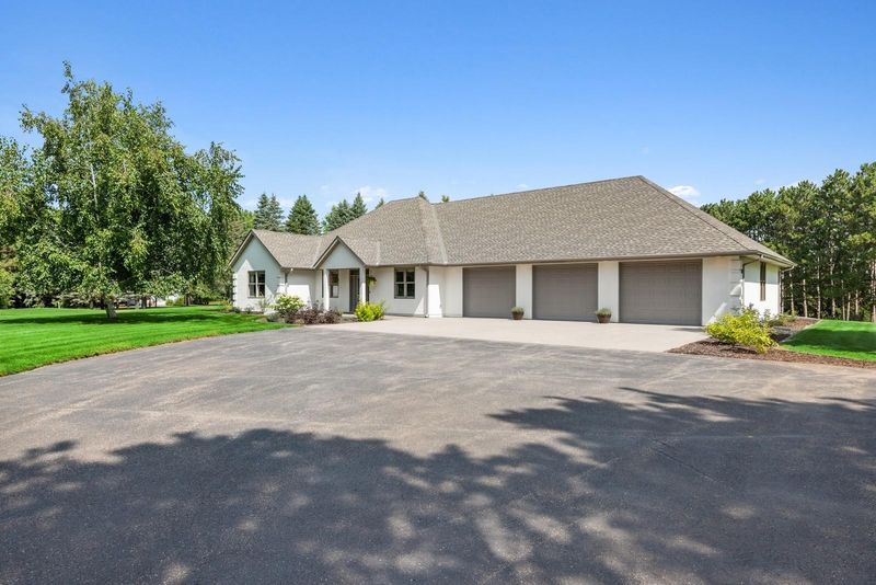 427 305th Ave NW, Cambridge, MN 55008