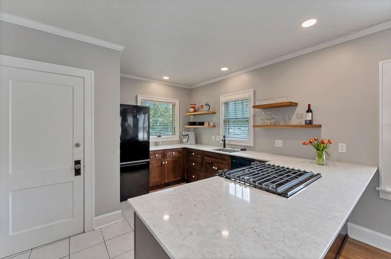 4557 Columbus Ave, Minneapolis, MN 55407