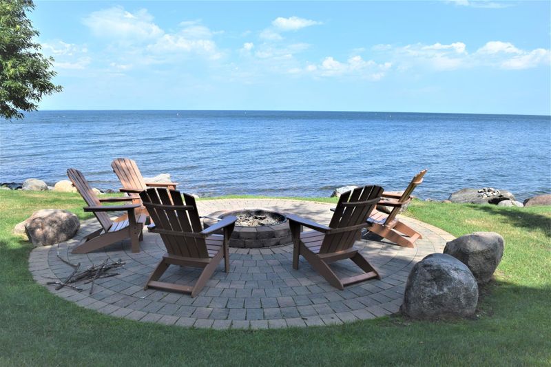 8322 Tuxedo Rd, Onamia, MN 56359
