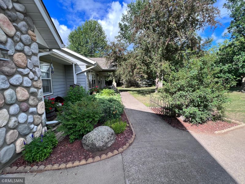 410 Stewart Ave, Mora, MN 55051