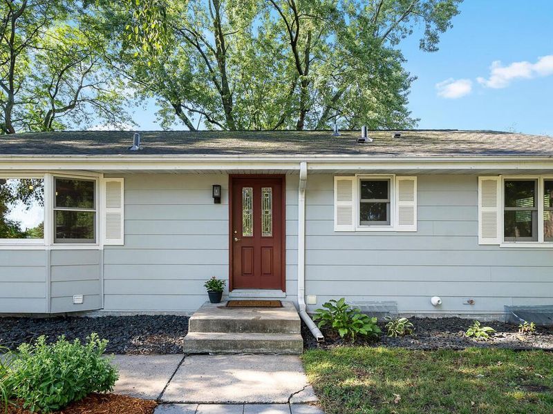 5452 Kimberly Rd, Minnetonka, MN 55345