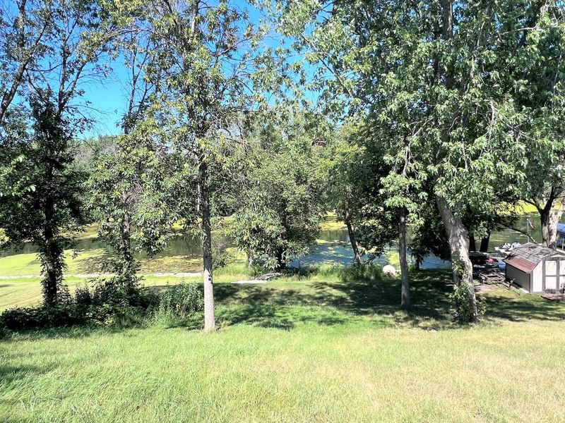 1613 River Dr S, Wabasha, MN 55981