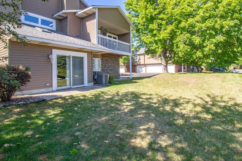 1866 Southpointe Ter #S1866, Eagan, MN 55122