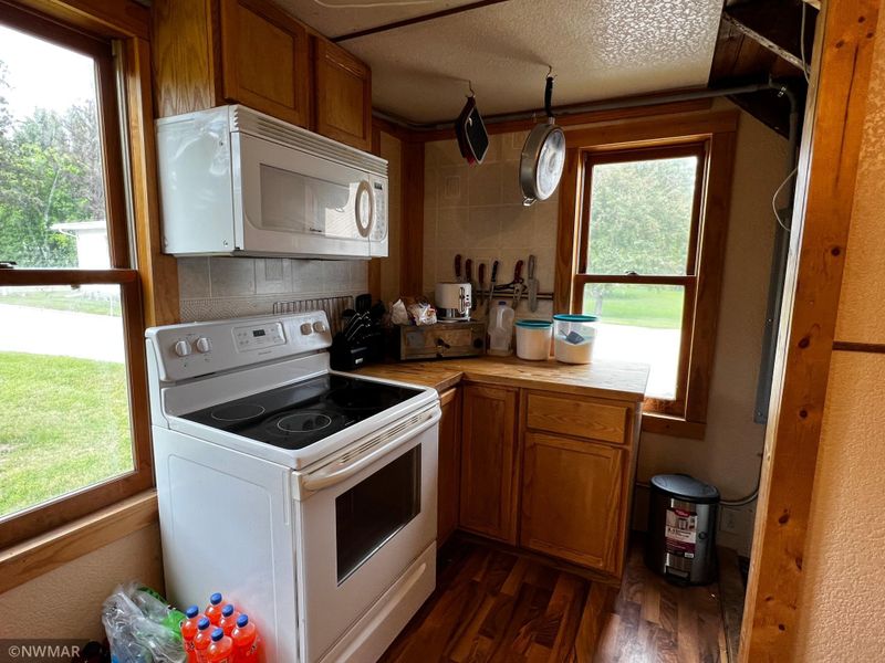 124 Gordon Ln NE, Bagley, MN 56621