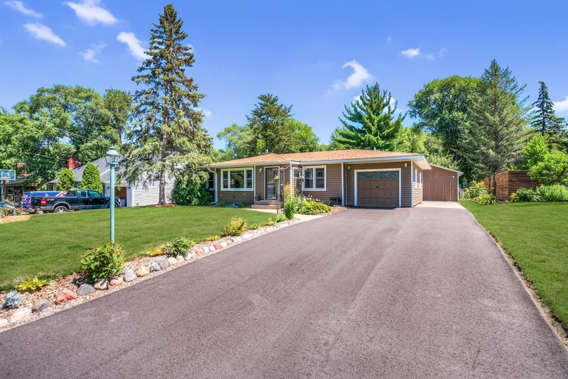 10015 Harriet Ave S, Bloomington, MN 55420