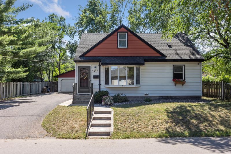 3937 Halifax Ave N, Robbinsdale, MN 55422