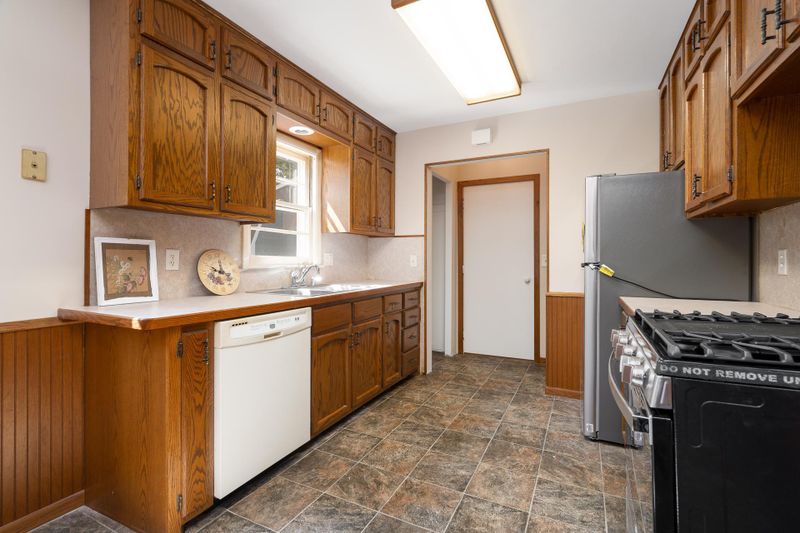 1105 Old Main St S, Cambridge, MN 55008