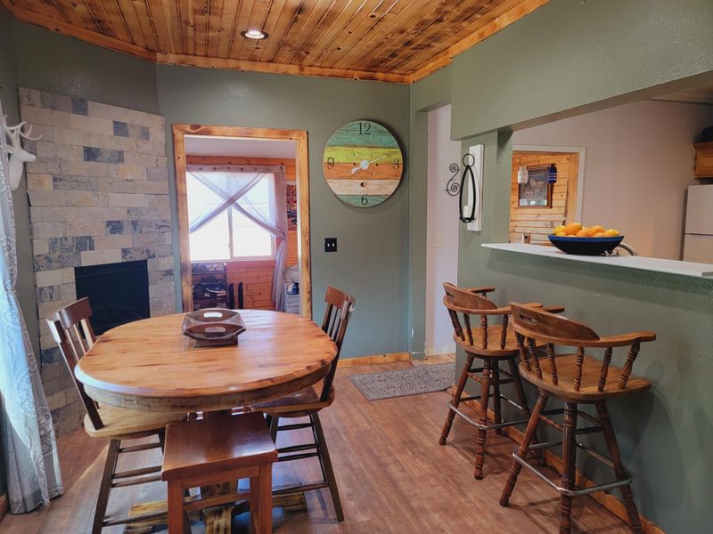 115 SW Prairie Ave, Hanley Falls, MN 56245