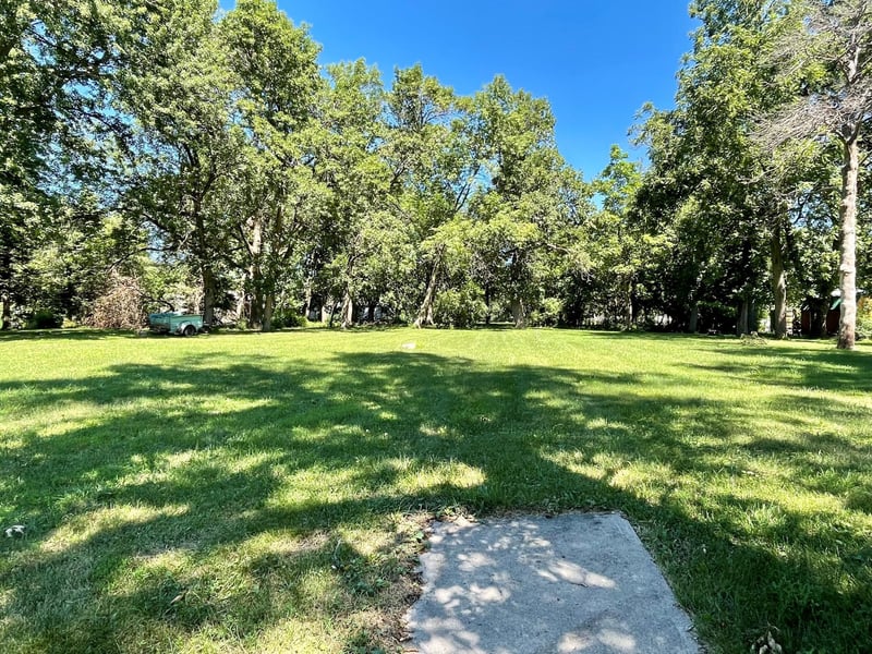 185 1st Ave, Round Lake, MN 56167