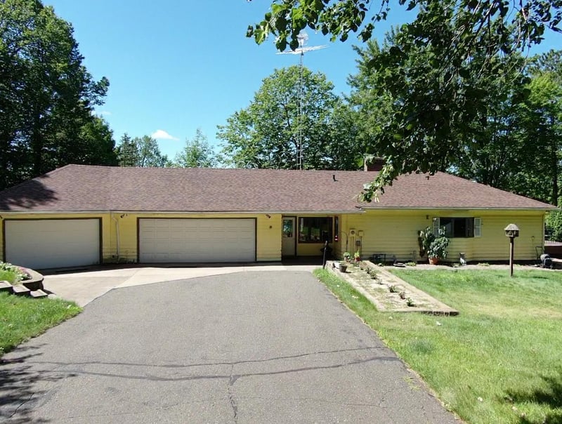 2425 Jeffrey Blvd, Cumberland, WI 54829