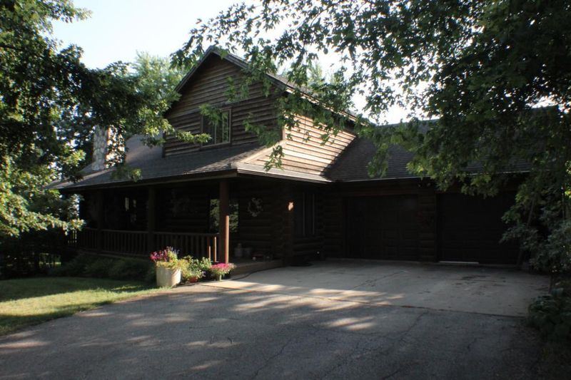 8925 Joyce Rd, Cologne, MN 55322