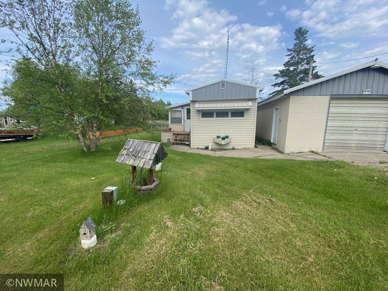 54404 Memory Ln NE, Waskish, MN 56685