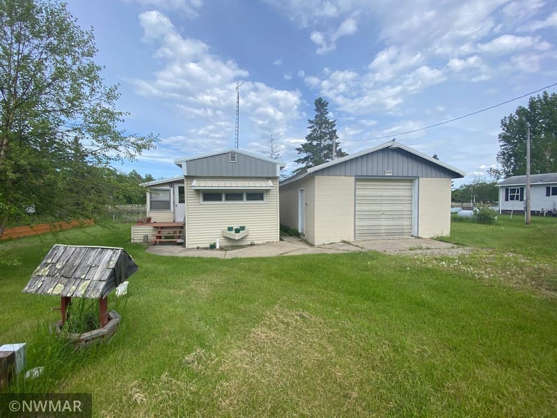 54404 Memory Ln NE, Waskish, MN 56685