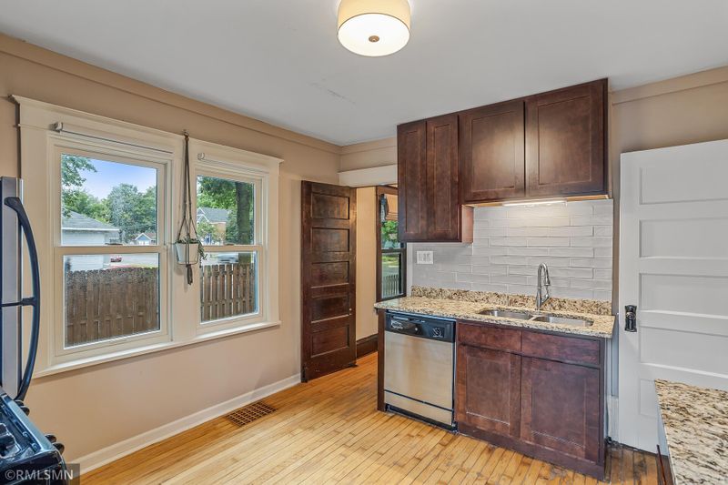 2601 E 38th St, Minneapolis, MN 55406