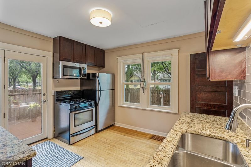 2601 E 38th St, Minneapolis, MN 55406
