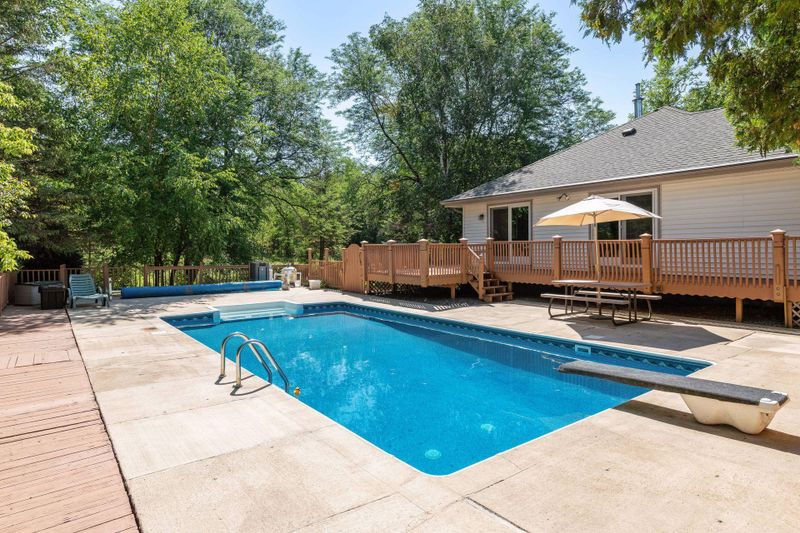 3718 Denmark Ct E, Eagan, MN 55123